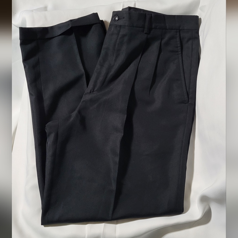 Claiborne Men's Black Cuffed Relaxed Fit Dress Pants Size 34S